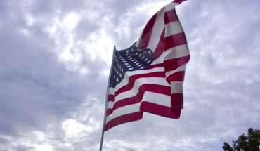opioid abuse american flag